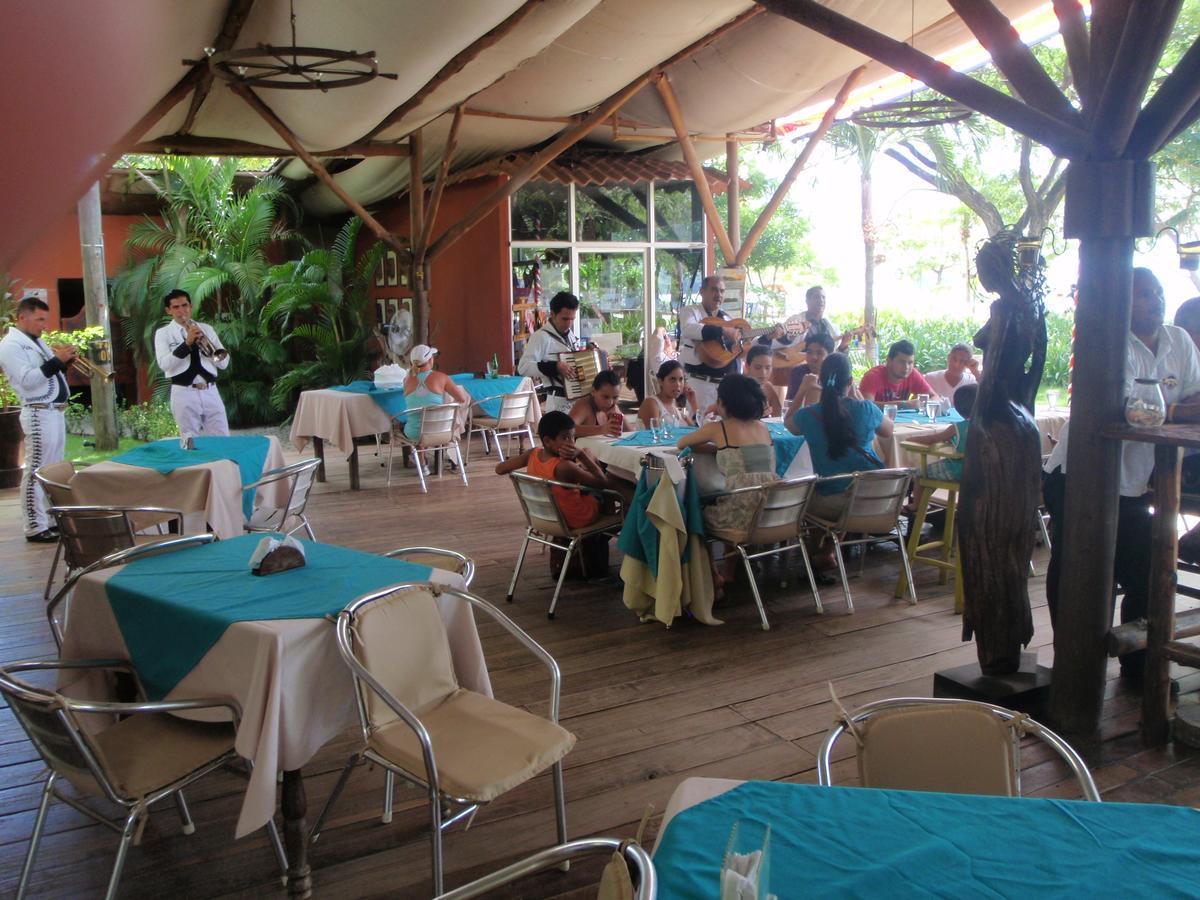 Claudio & Gloria Beach Front Rooms Playas del Coco Exteriör bild